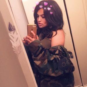 Meet your Posher, Sunni